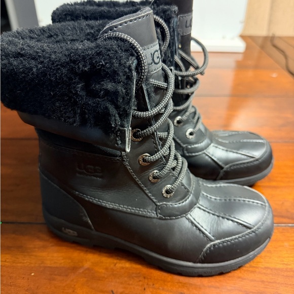 UGG Black Fleece-Lined Boots
UGG Kids Butte II Black Boot - Picture 6 of 8